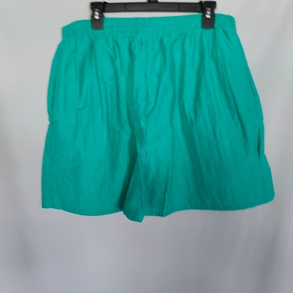 Womans Green Shorts - Picture 2 of 2